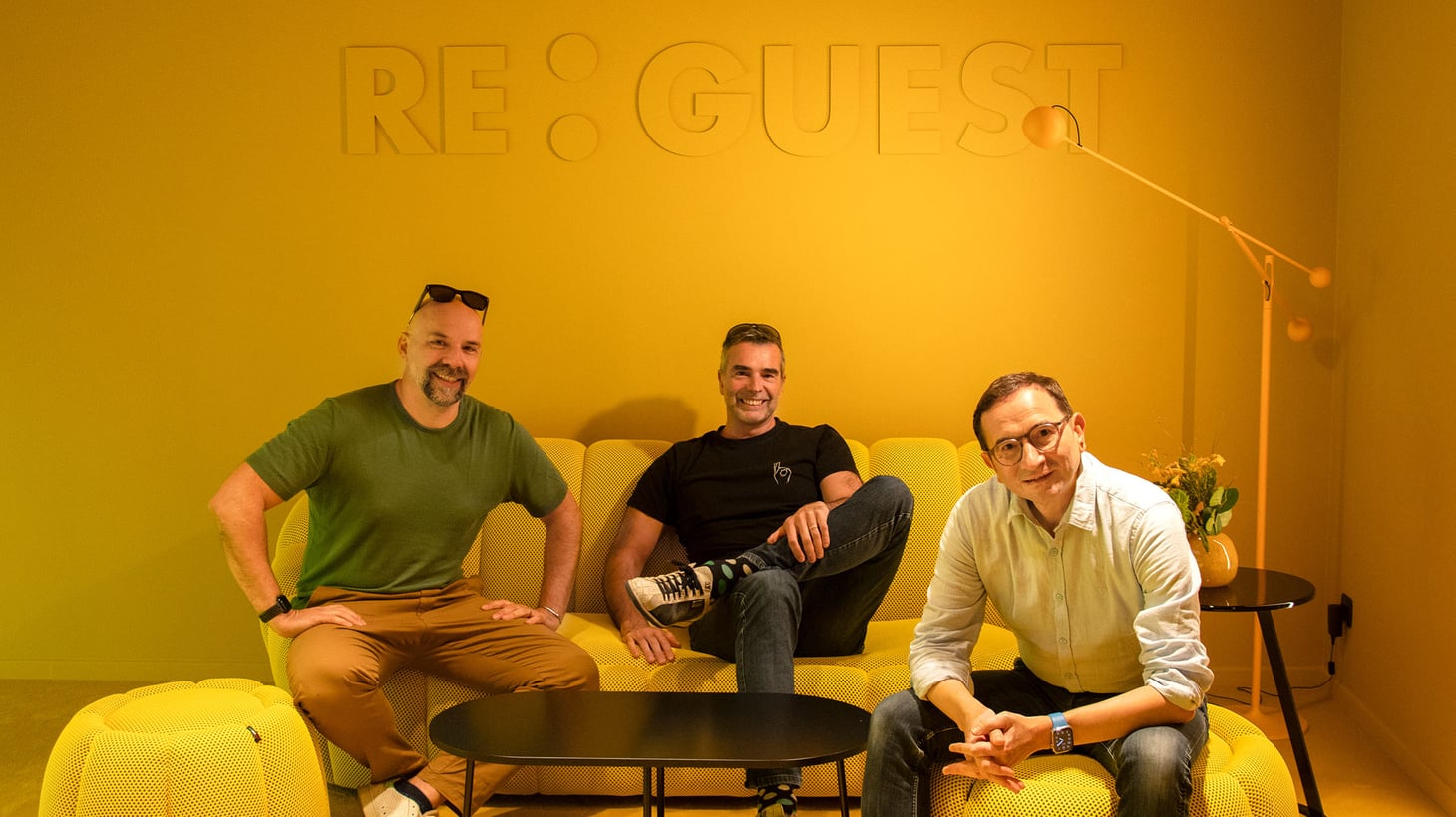 ReGuest AG acquires a stake in Servecloud AG